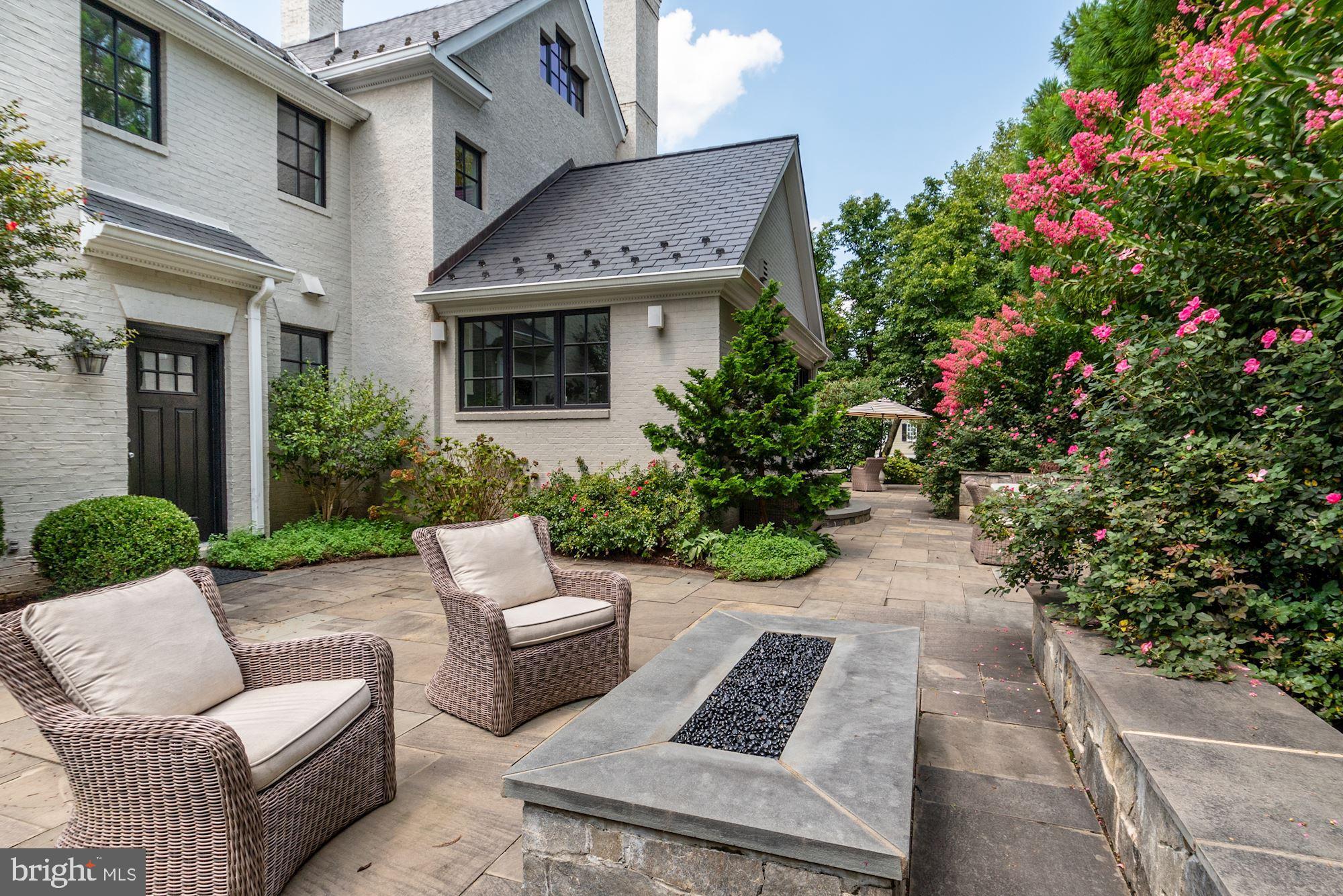 LANGLEY FARMS - Residential