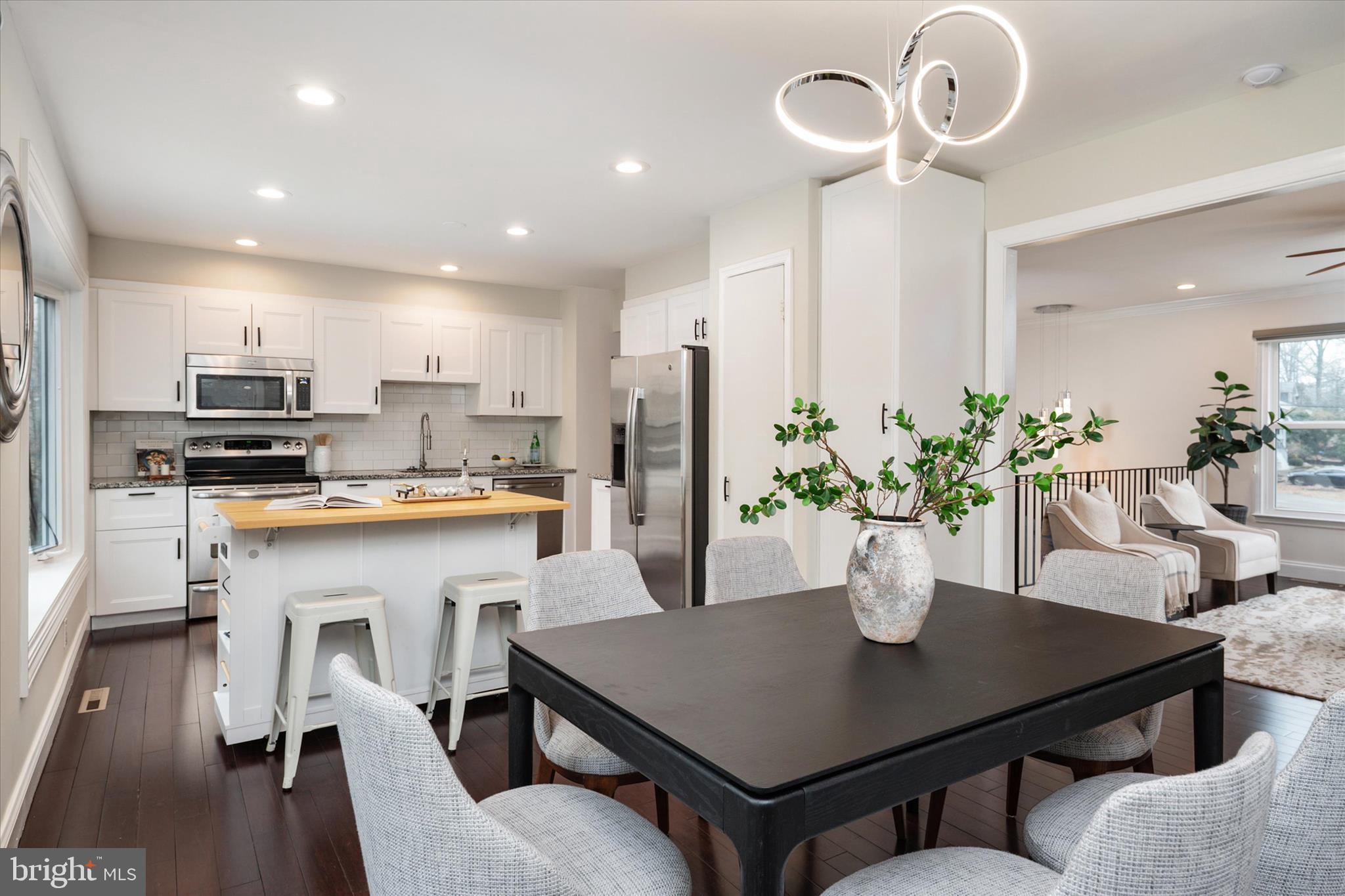 HILLSMERE ESTATES - Residential