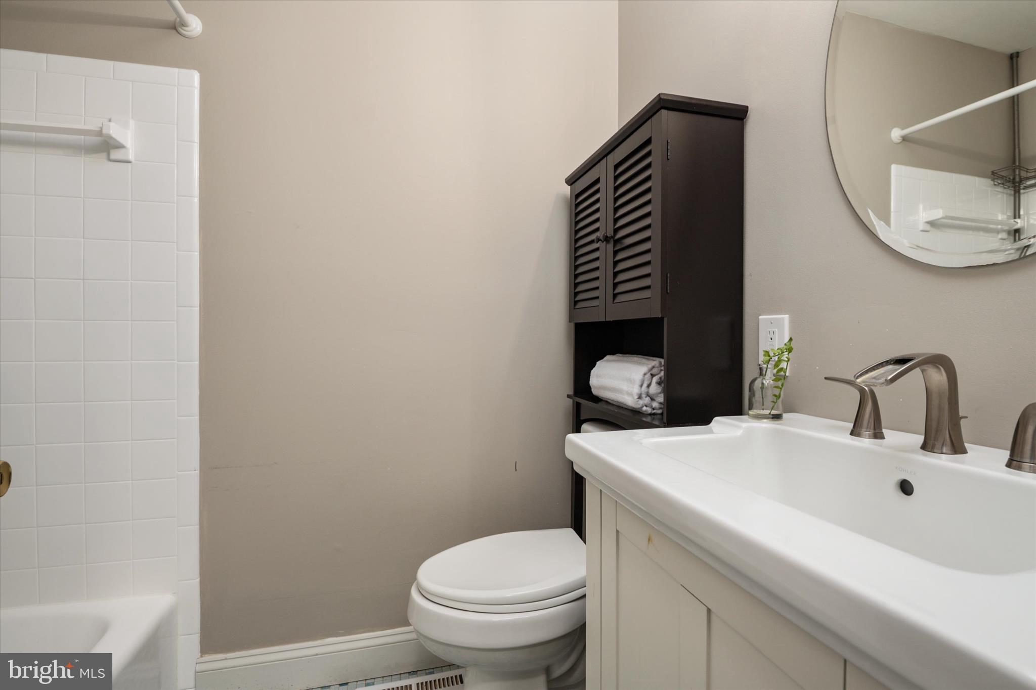 HILLSMERE ESTATES - Residential