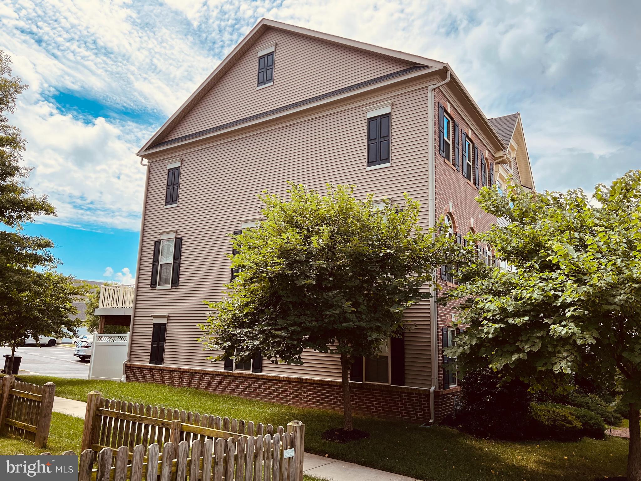 CLARKSBURG VILLAGE - Residential Lease