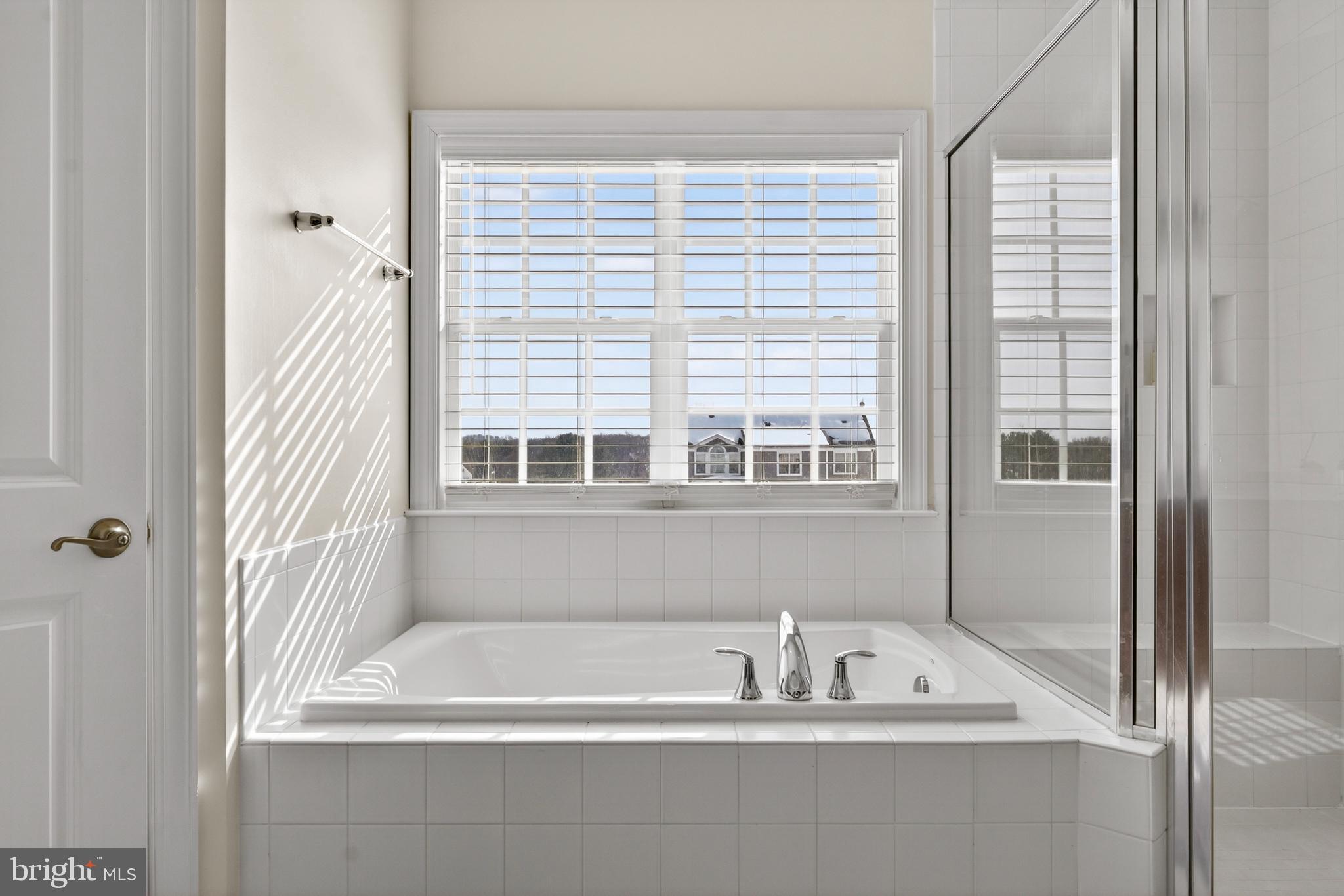 BURSTEIN - Residential