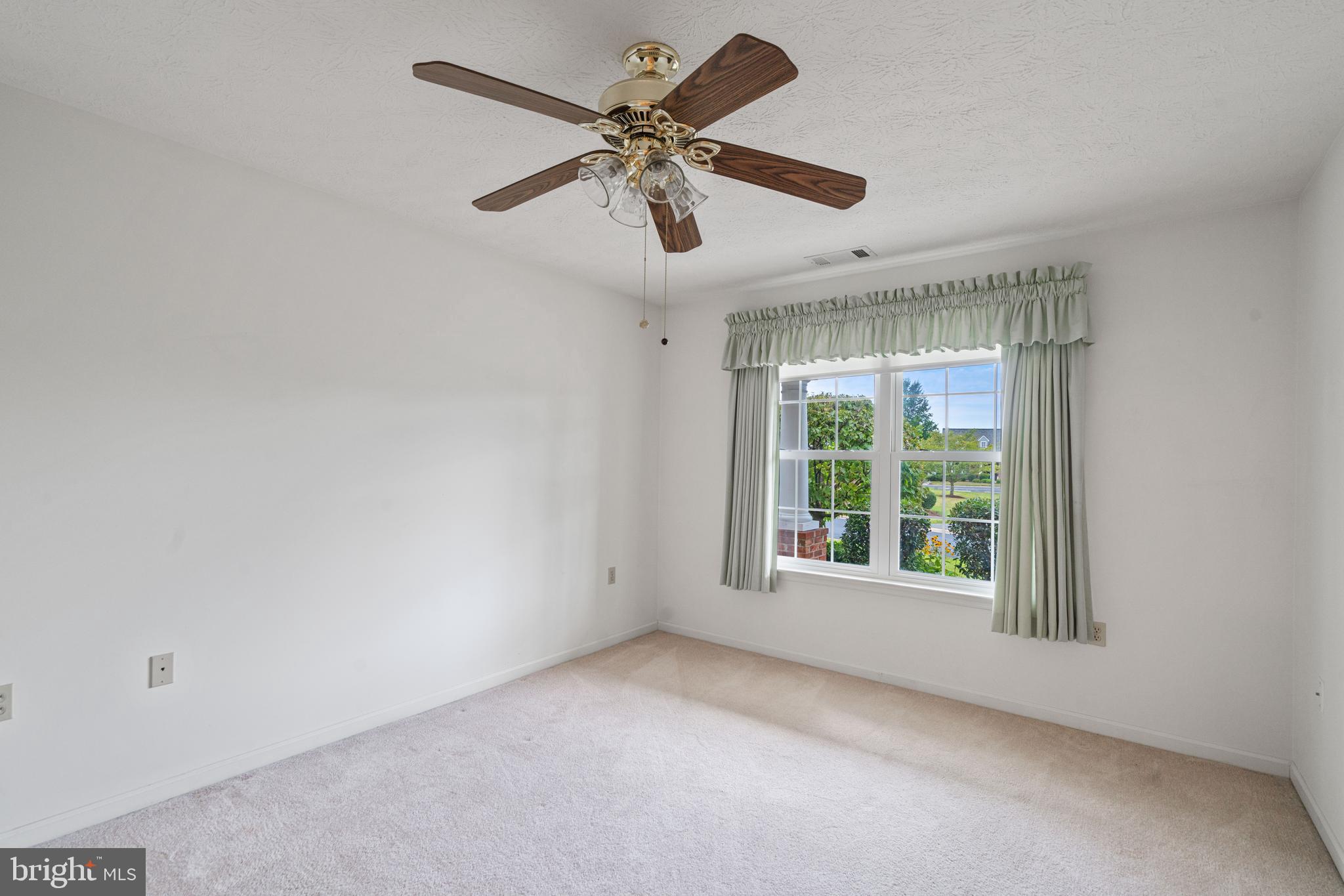 CROSS CREEK VILLAGE - Residential