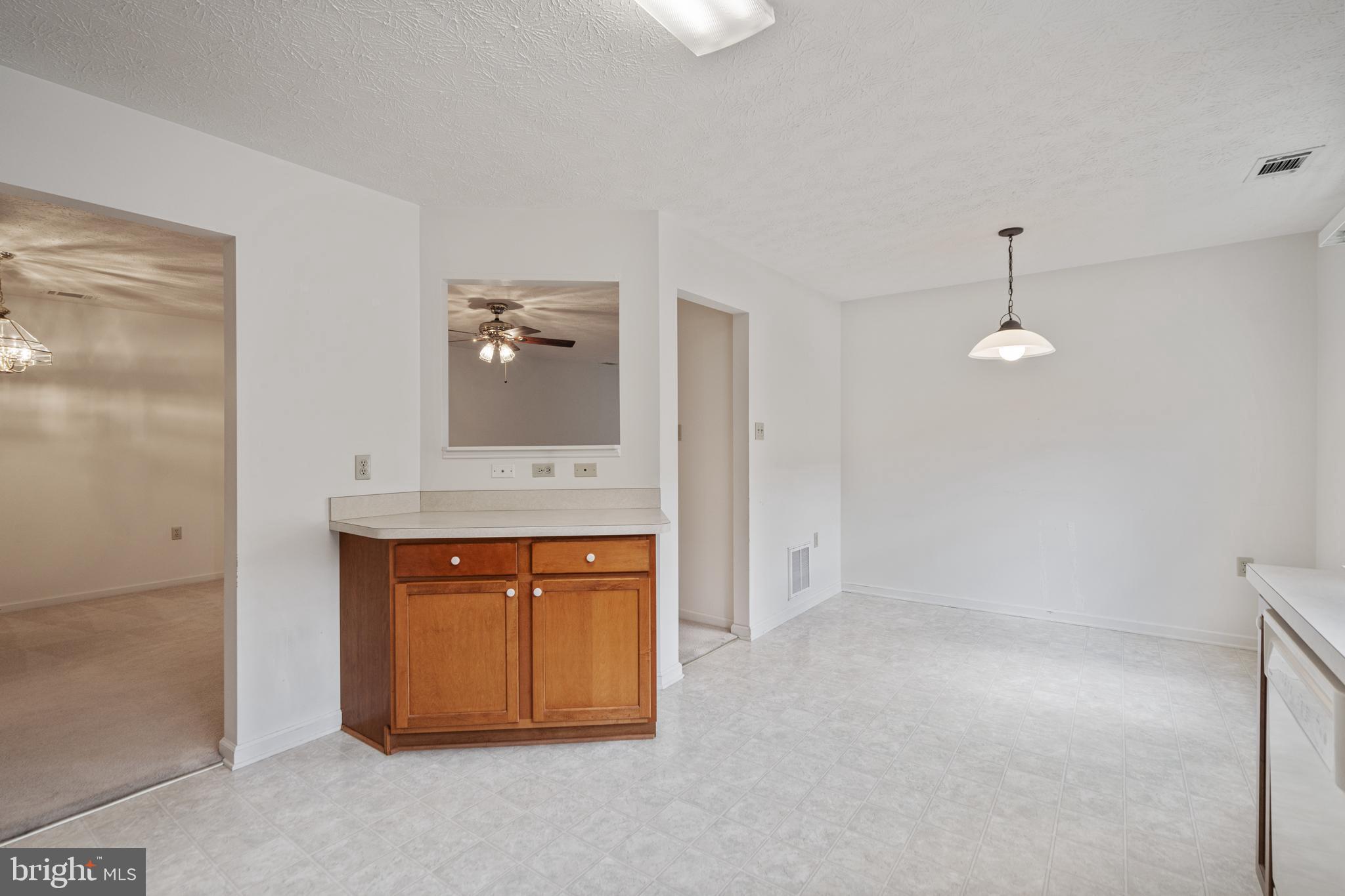 CROSS CREEK VILLAGE - Residential