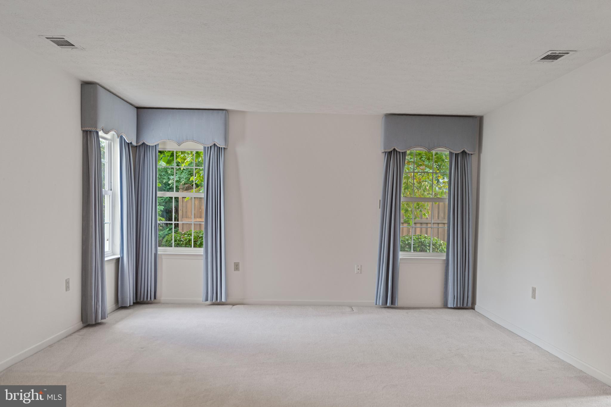 CROSS CREEK VILLAGE - Residential