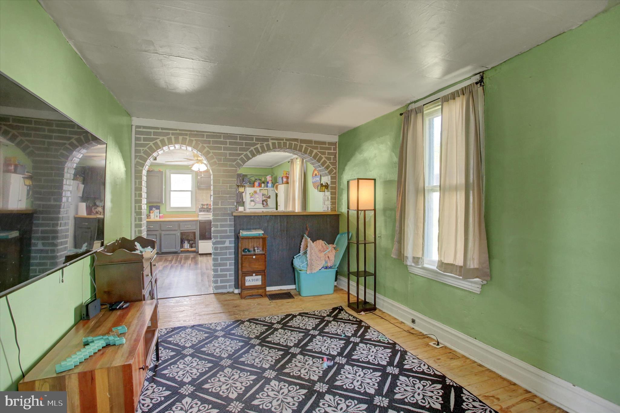 106 MIDDLE SPRING ROAD