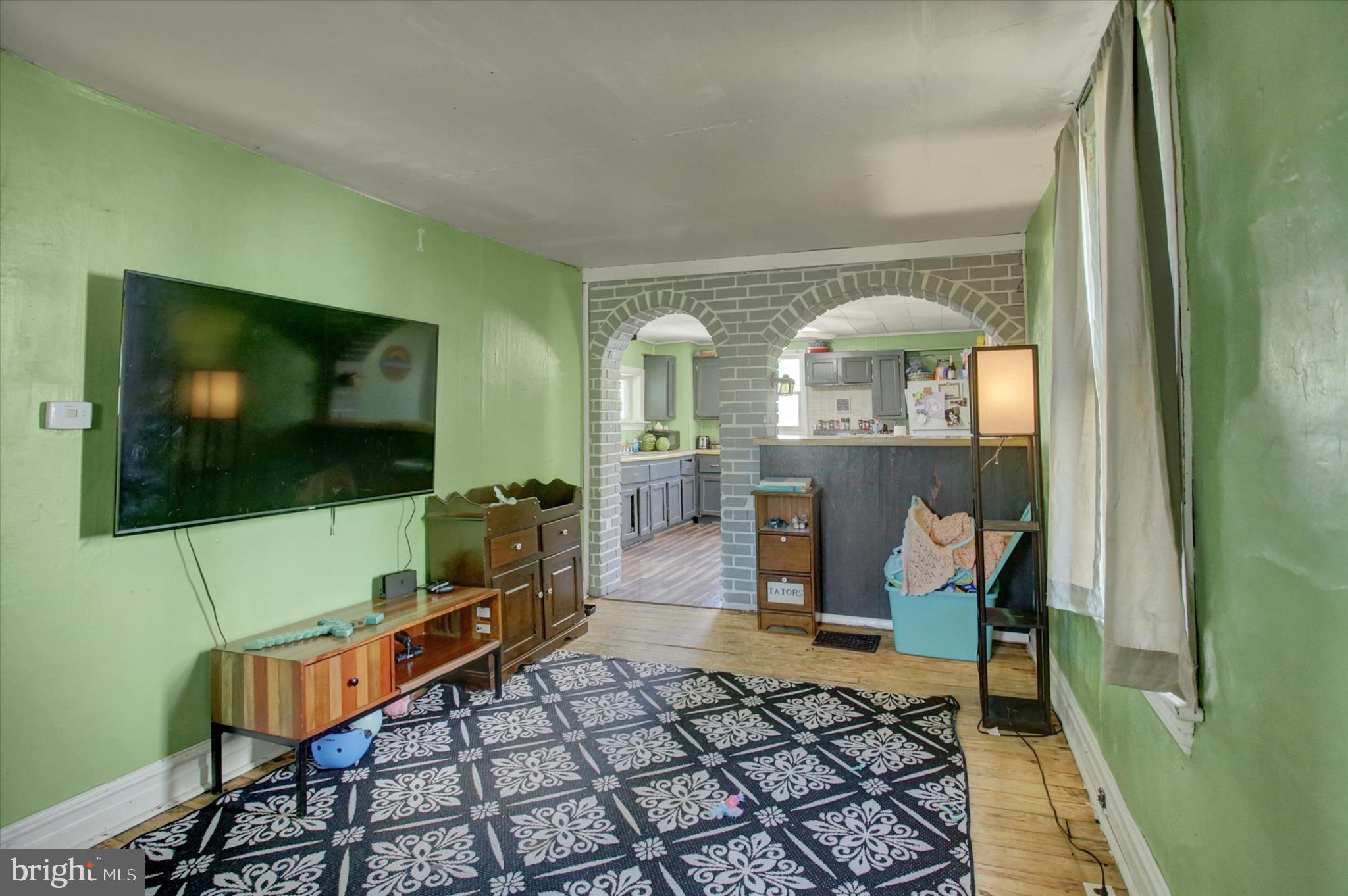 106 MIDDLE SPRING ROAD