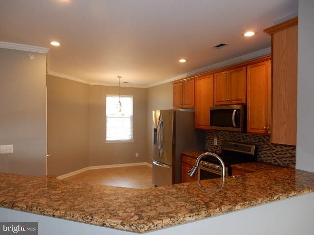 BELMONT BAY - Residential Lease