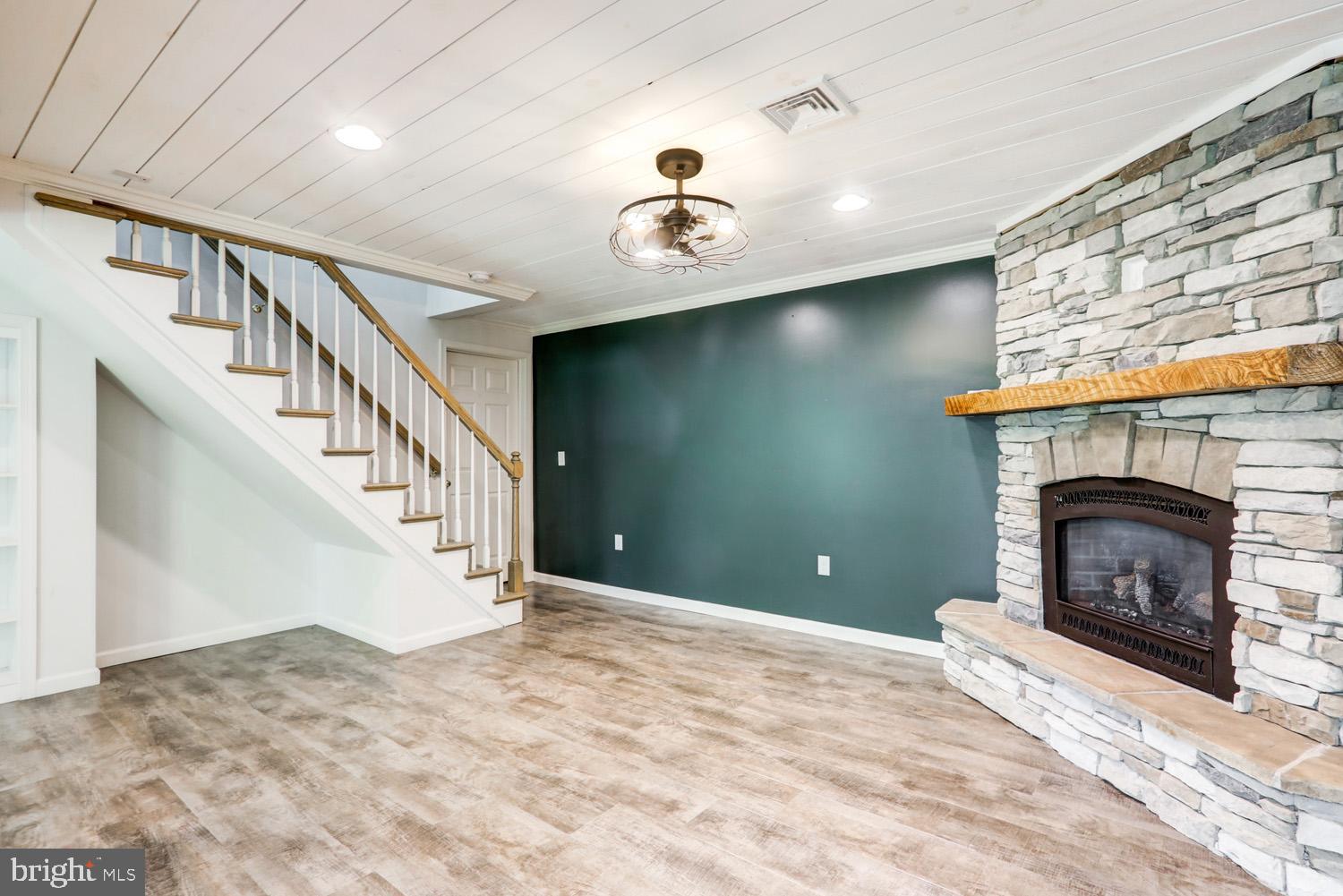 EAGLE WING ESTATES - Residential