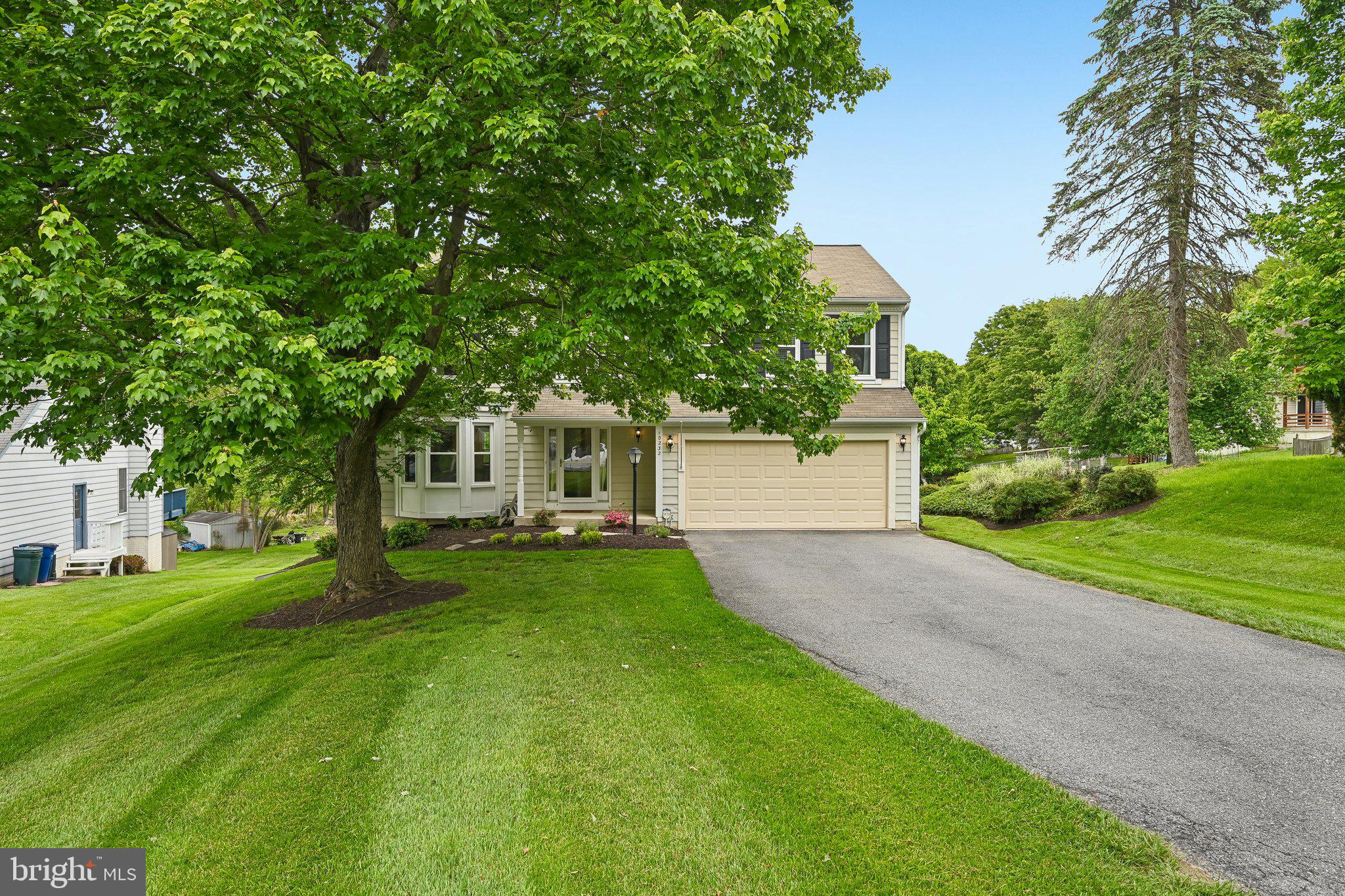 CENTENNIAL MANOR - Residential