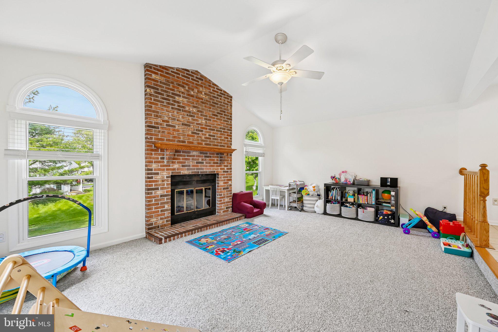 CENTENNIAL MANOR - Residential