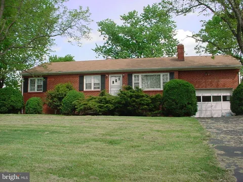 8221 Greenwich Road, Catlett, VA MLS: VAFQ2016674