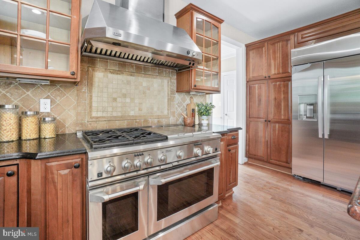 THE WARFIELDS II - Residential