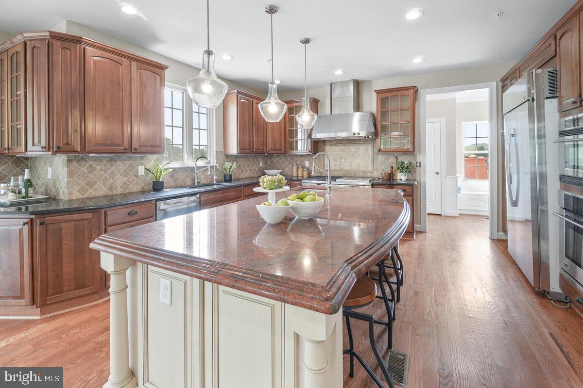 THE WARFIELDS II - Residential