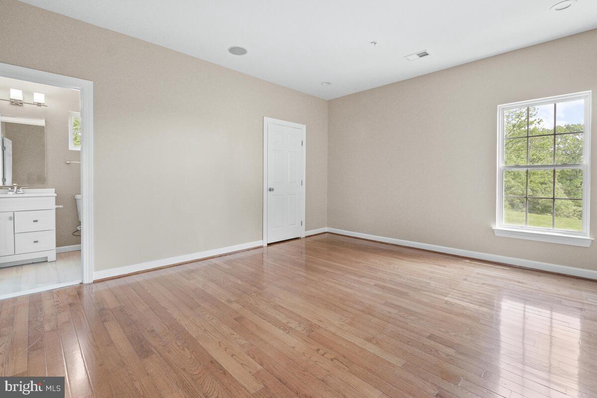 THE WARFIELDS II - Residential