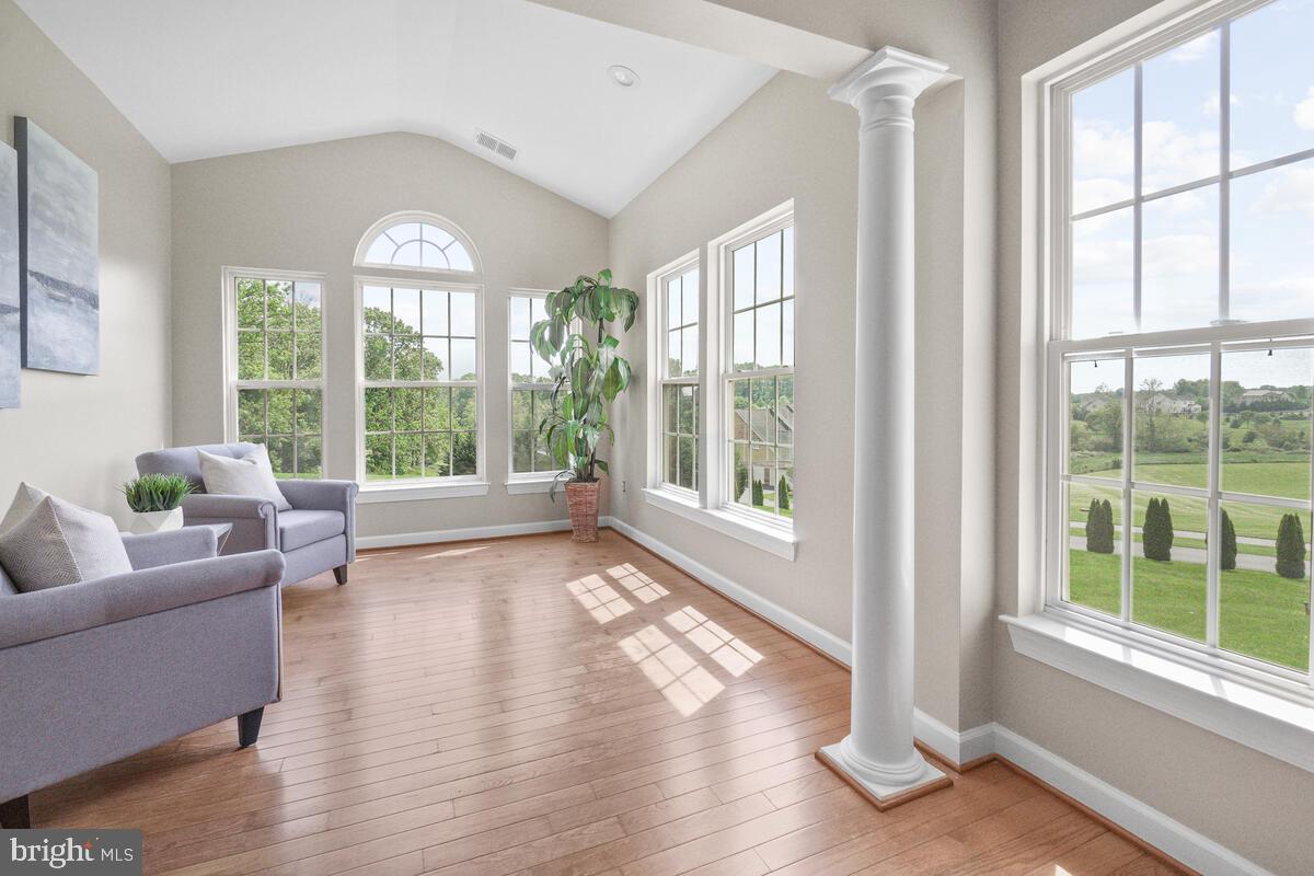 THE WARFIELDS II - Residential