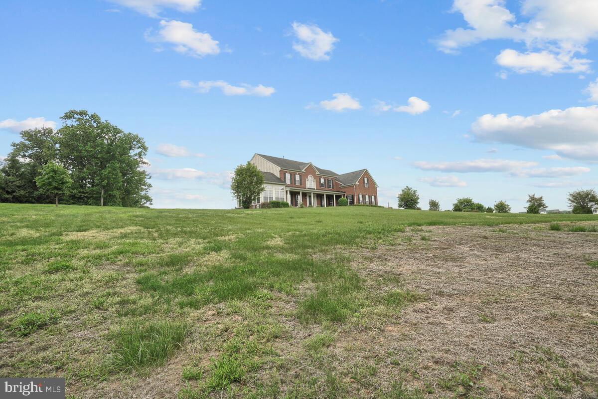 THE WARFIELDS II - Residential