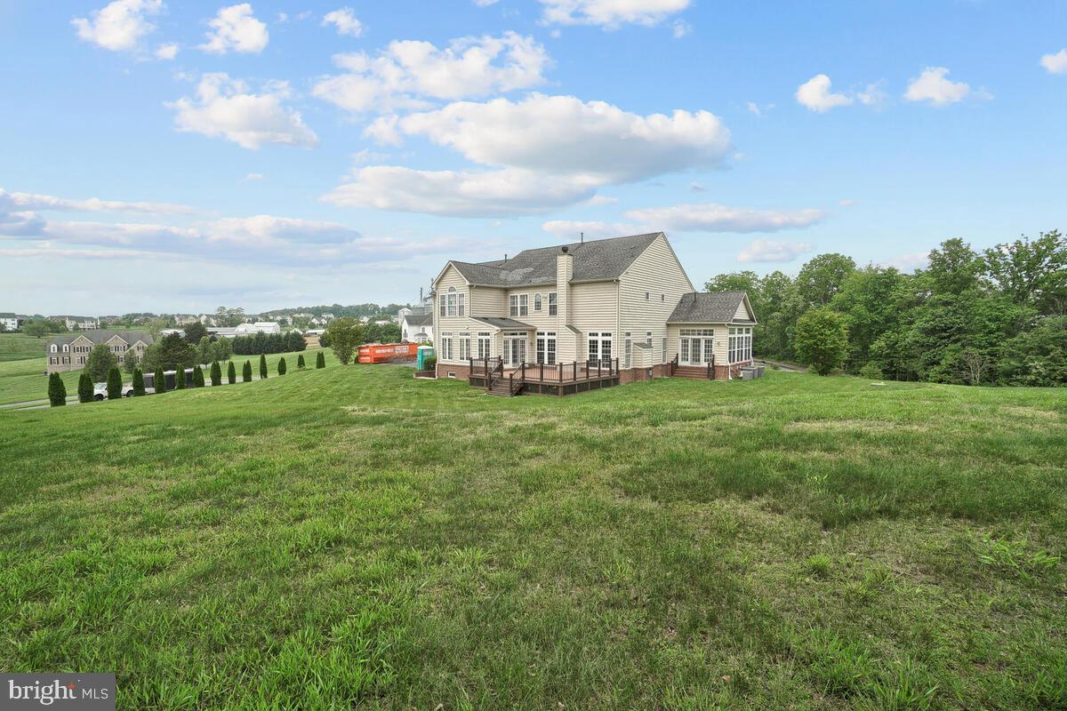 THE WARFIELDS II - Residential