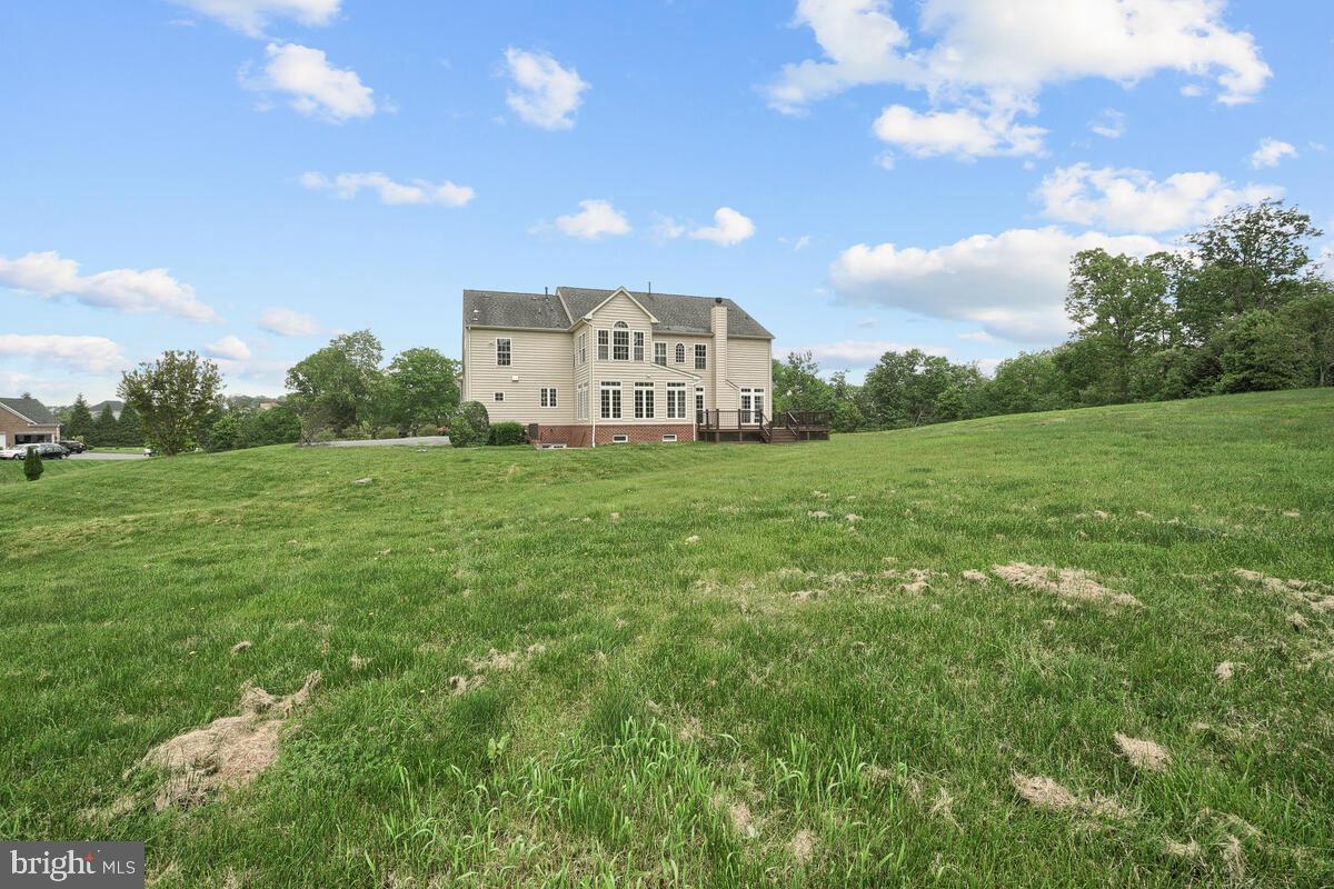 THE WARFIELDS II - Residential