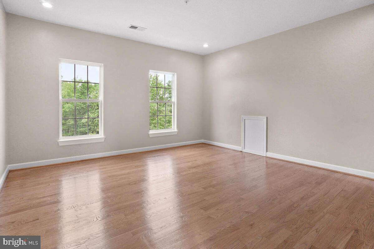 THE WARFIELDS II - Residential