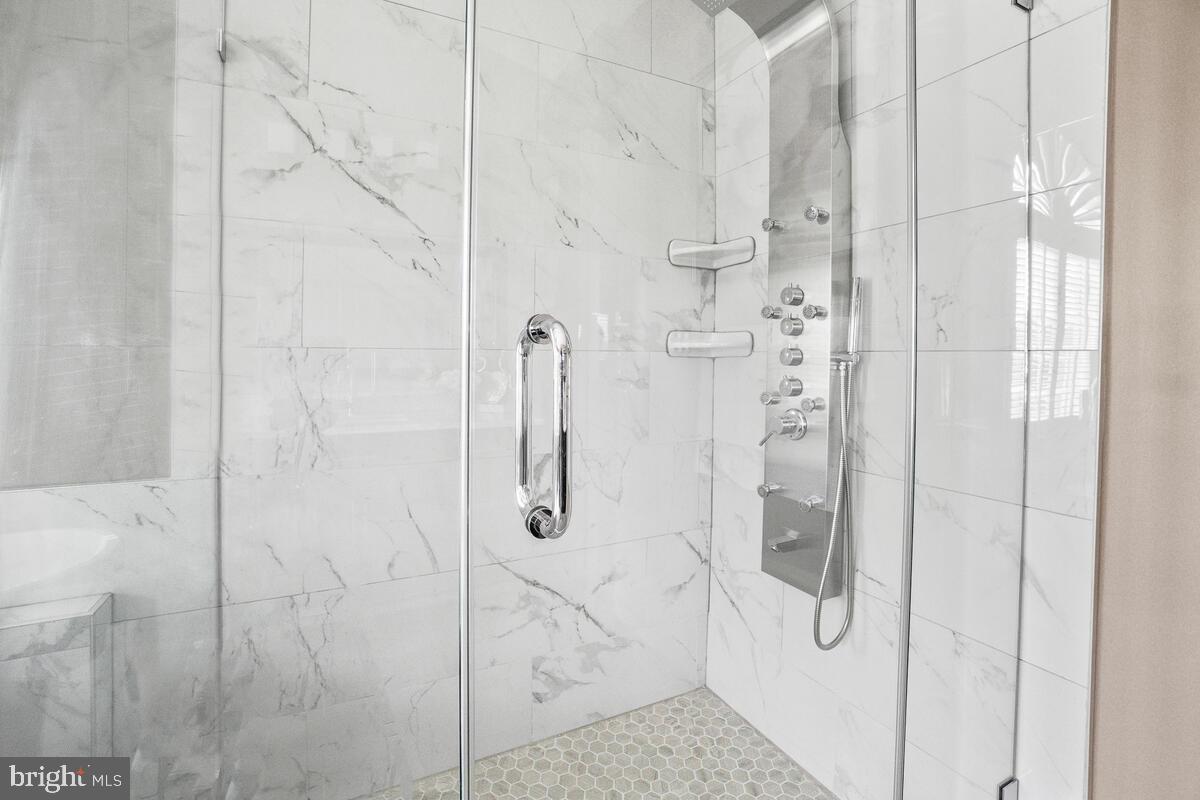 THE WARFIELDS II - Residential