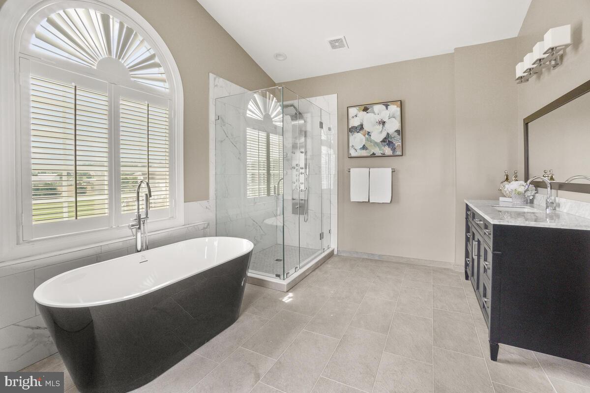 THE WARFIELDS II - Residential