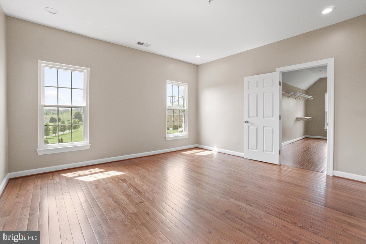 THE WARFIELDS II - Residential