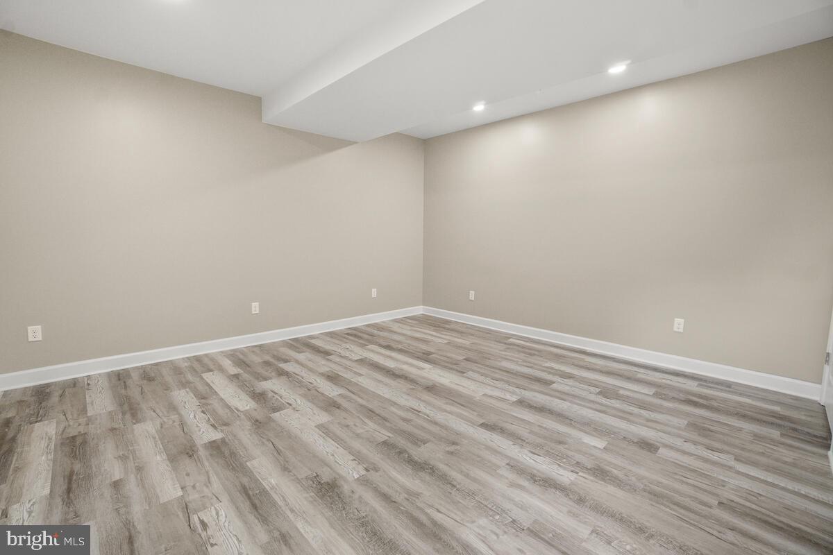 THE WARFIELDS II - Residential