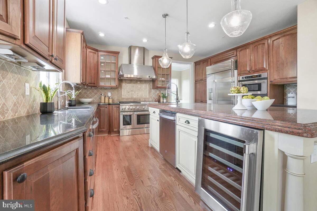 THE WARFIELDS II - Residential