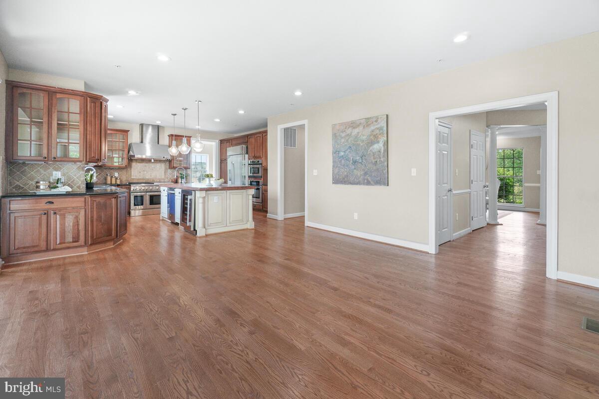 THE WARFIELDS II - Residential