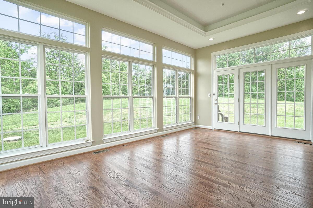 THE WARFIELDS II - Residential