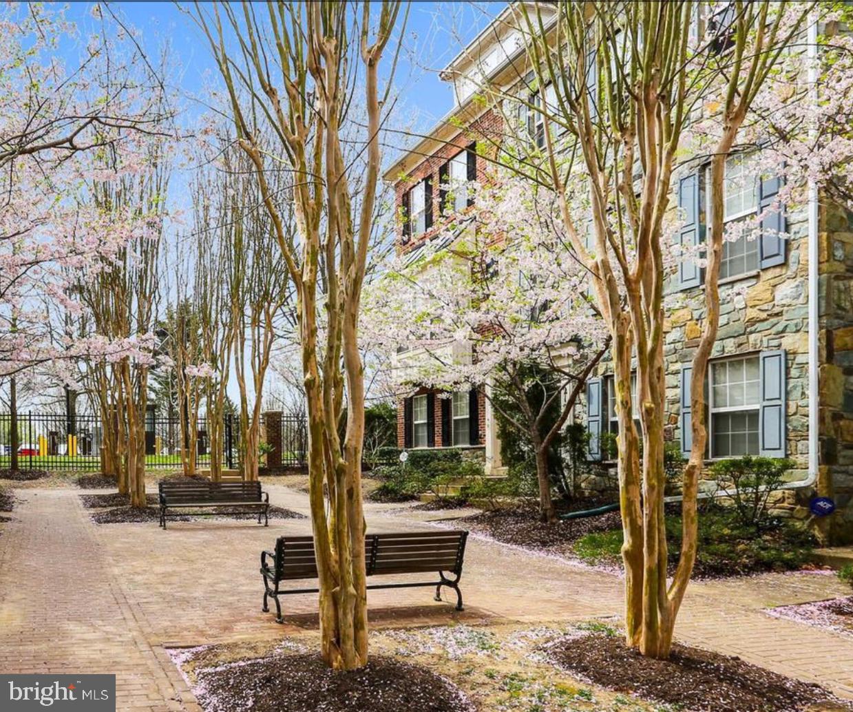 2116 DARCY GREEN PLACE