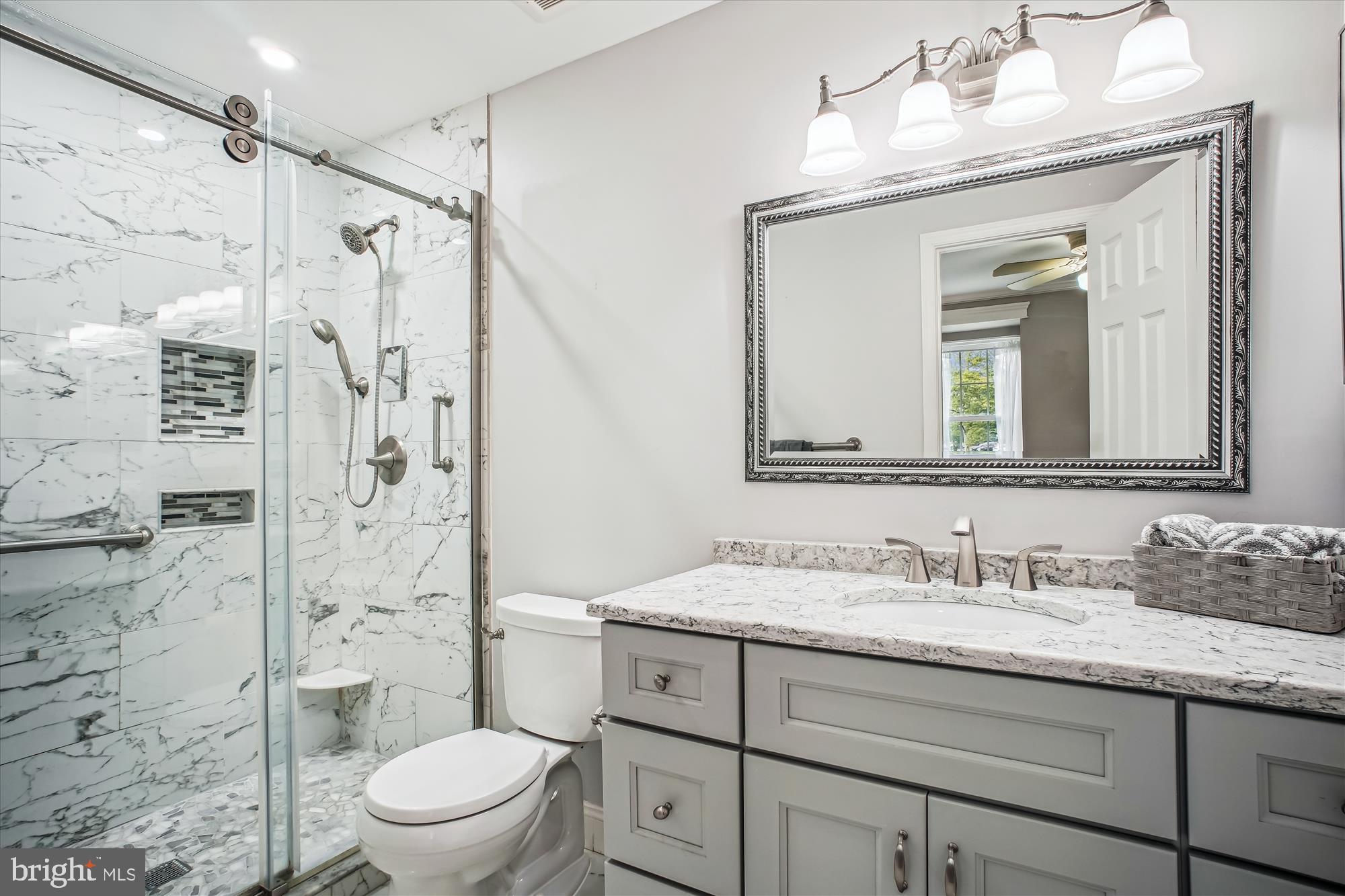 FRANKLIN FARM - Residential