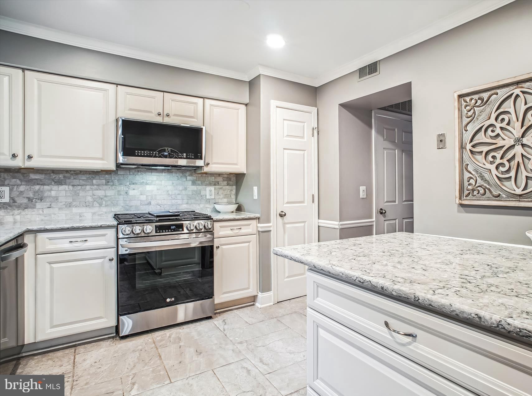 FRANKLIN FARM - Residential