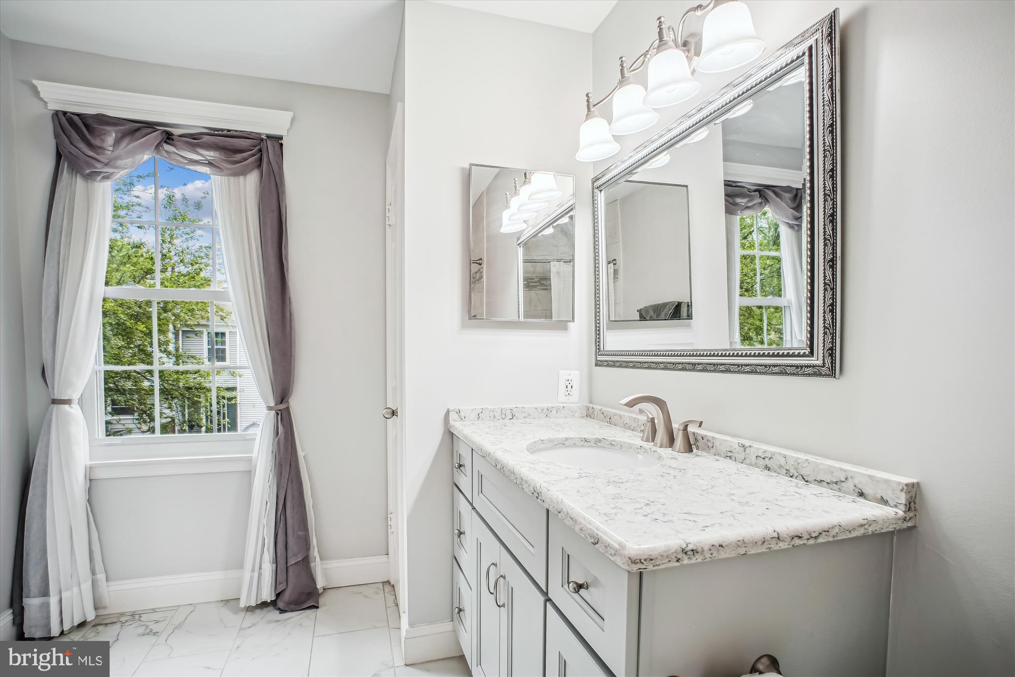 FRANKLIN FARM - Residential