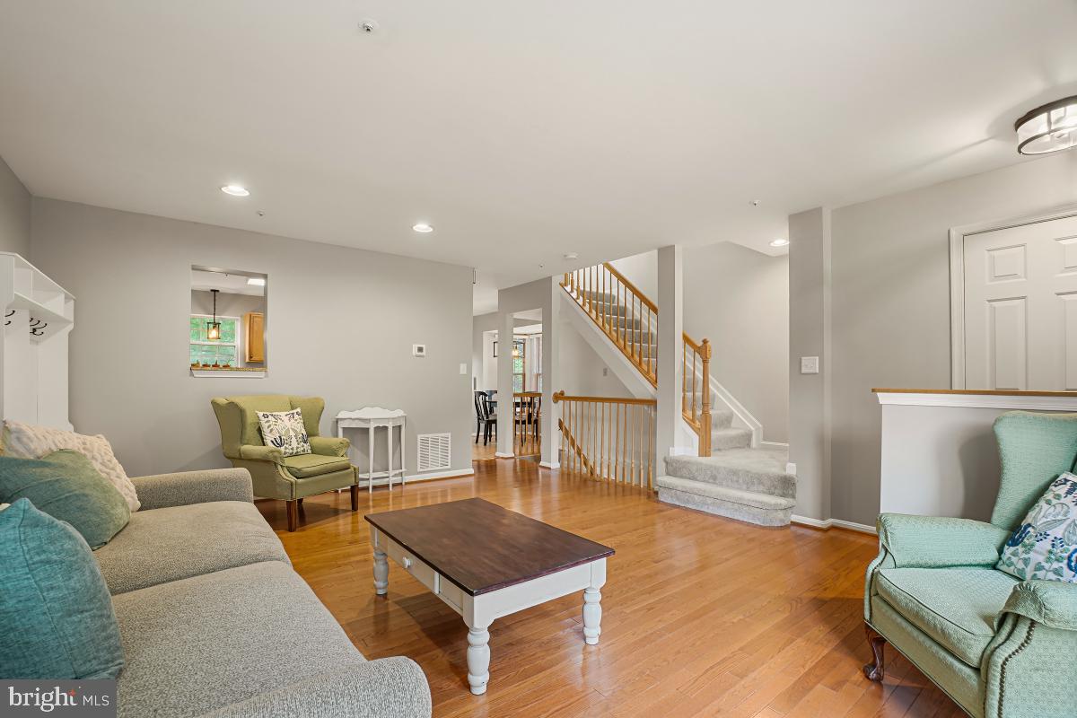 9739 SHERWOOD FARM ROAD