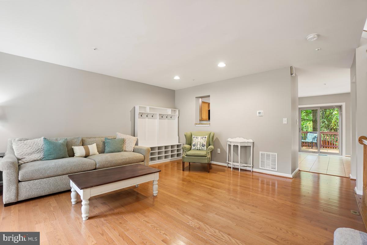 9739 SHERWOOD FARM ROAD