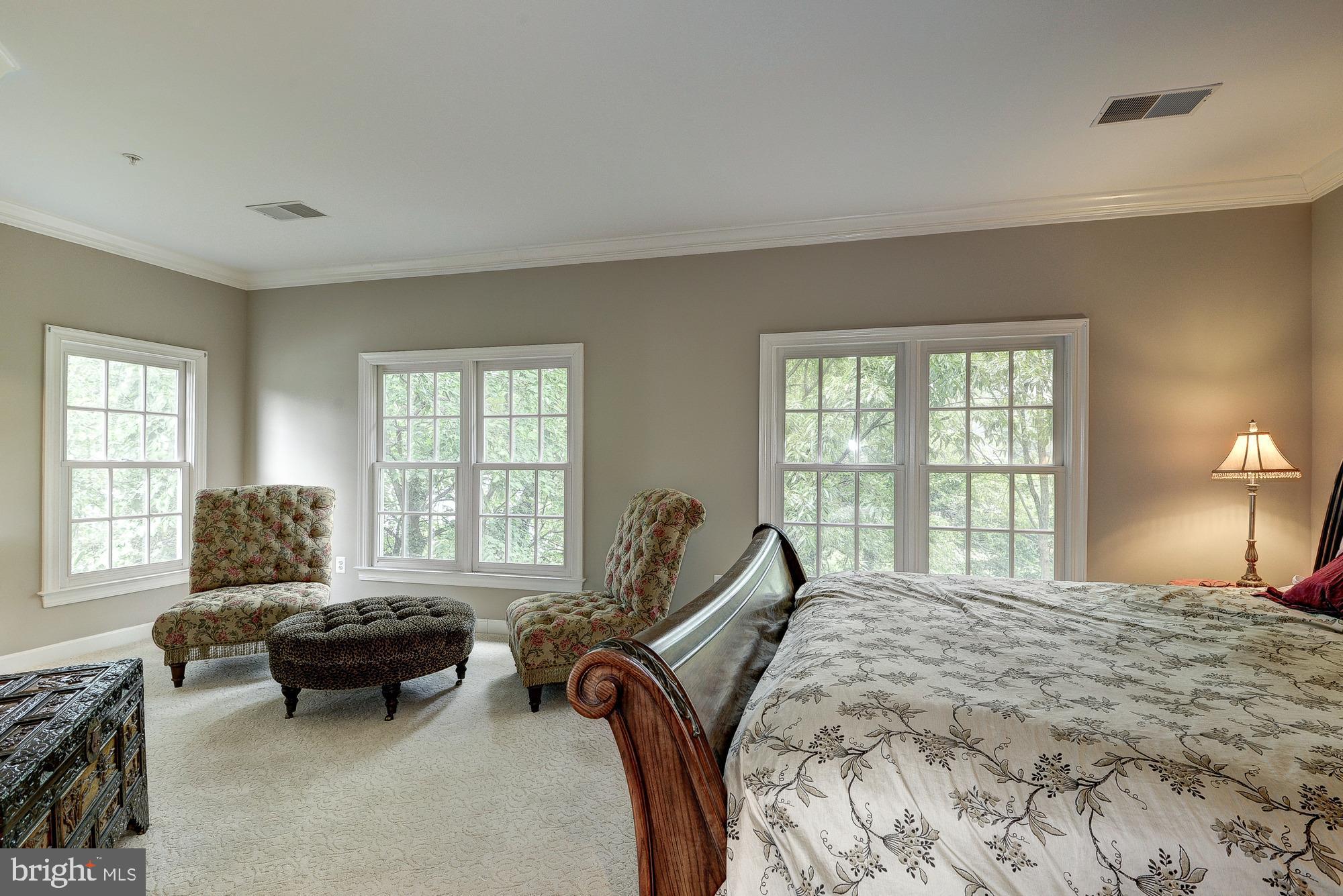 MCLEAN RIDGE - Residential Lease