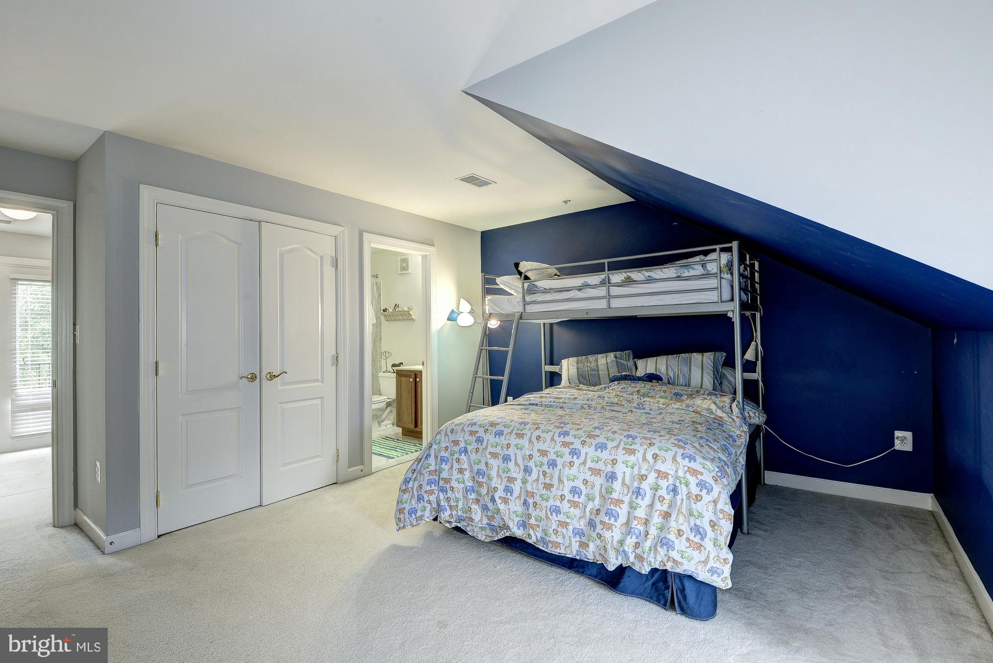 MCLEAN RIDGE - Residential Lease