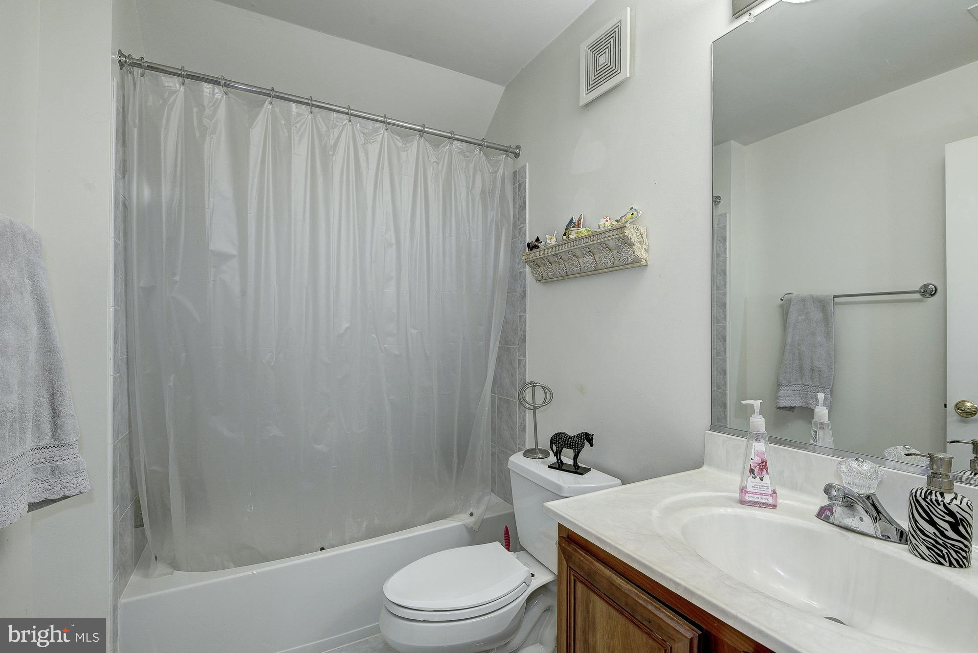 MCLEAN RIDGE - Residential Lease