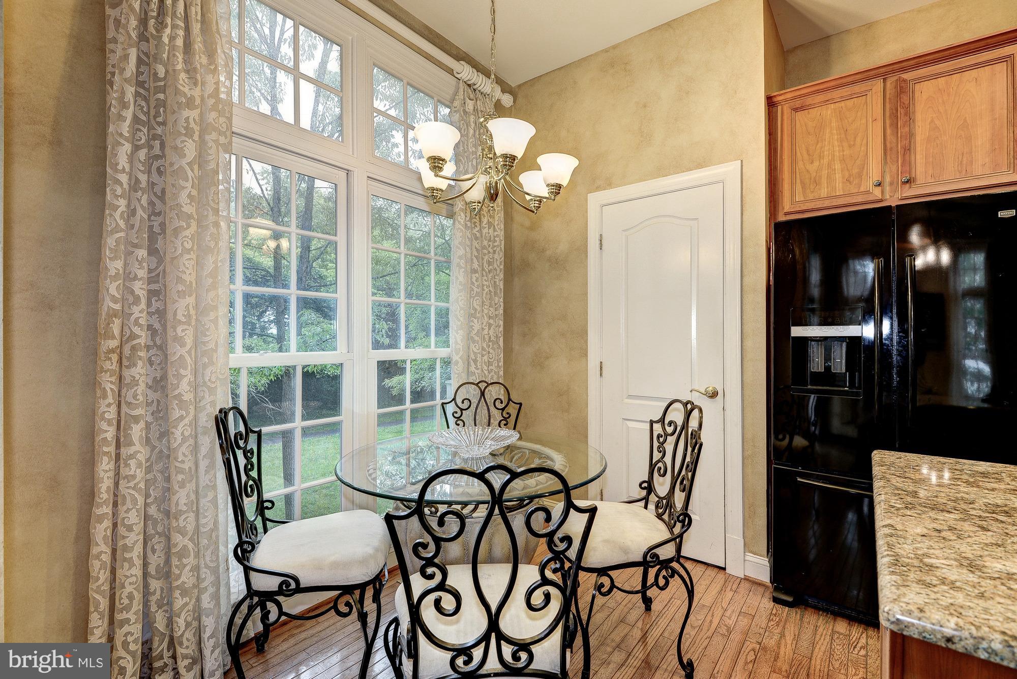 1657 COLONIAL HILLS DRIVE