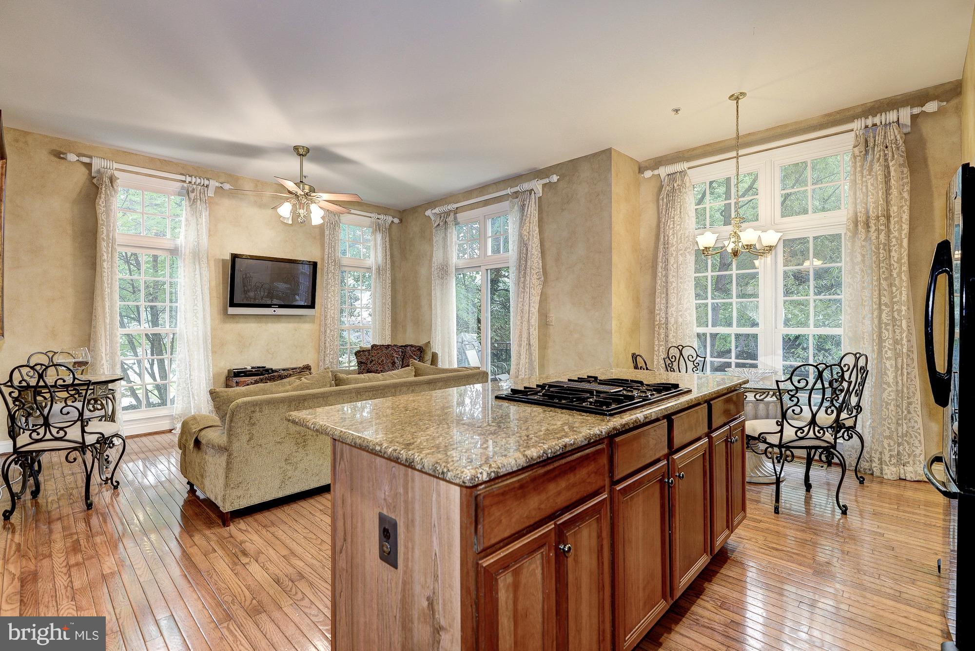 1657 COLONIAL HILLS DRIVE