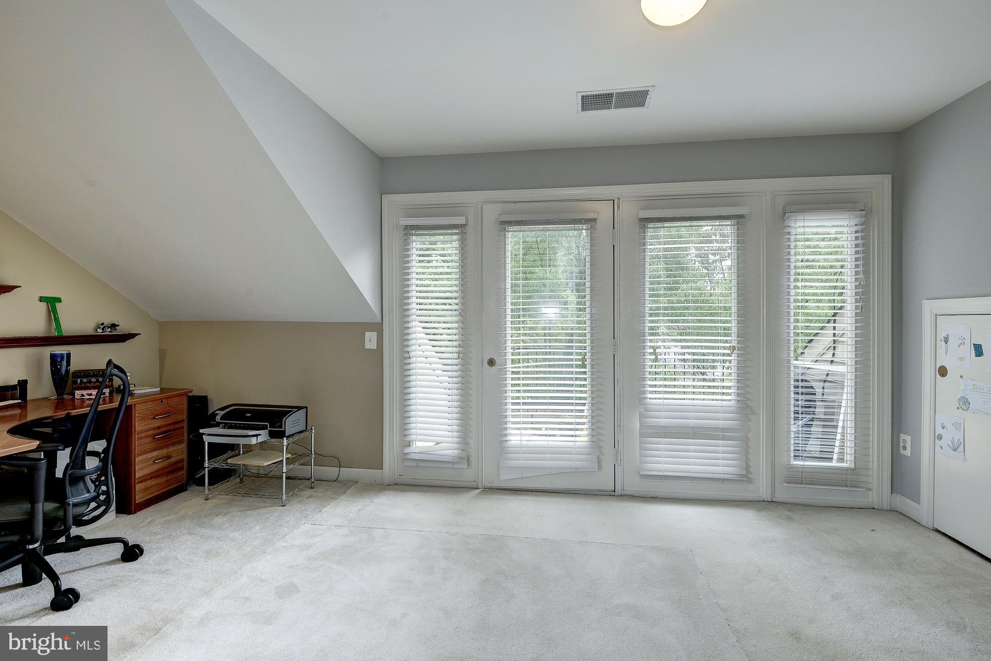 MCLEAN RIDGE - Residential Lease