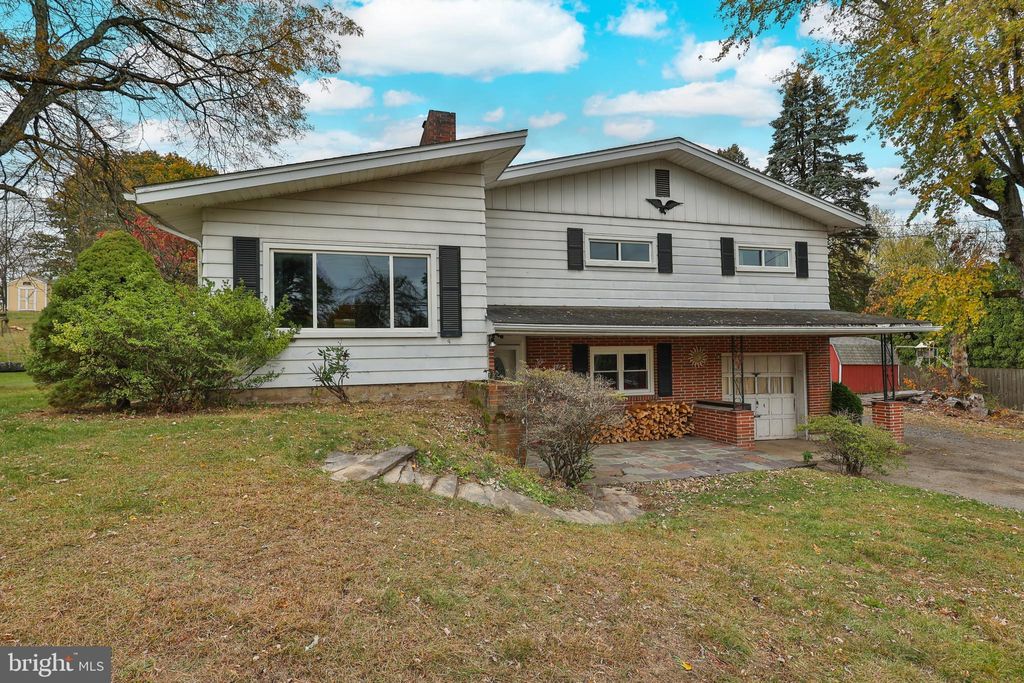 Photo of 5854 Old Carriage Road, BATH, PA 18014 (MLS # PANH2008890)
