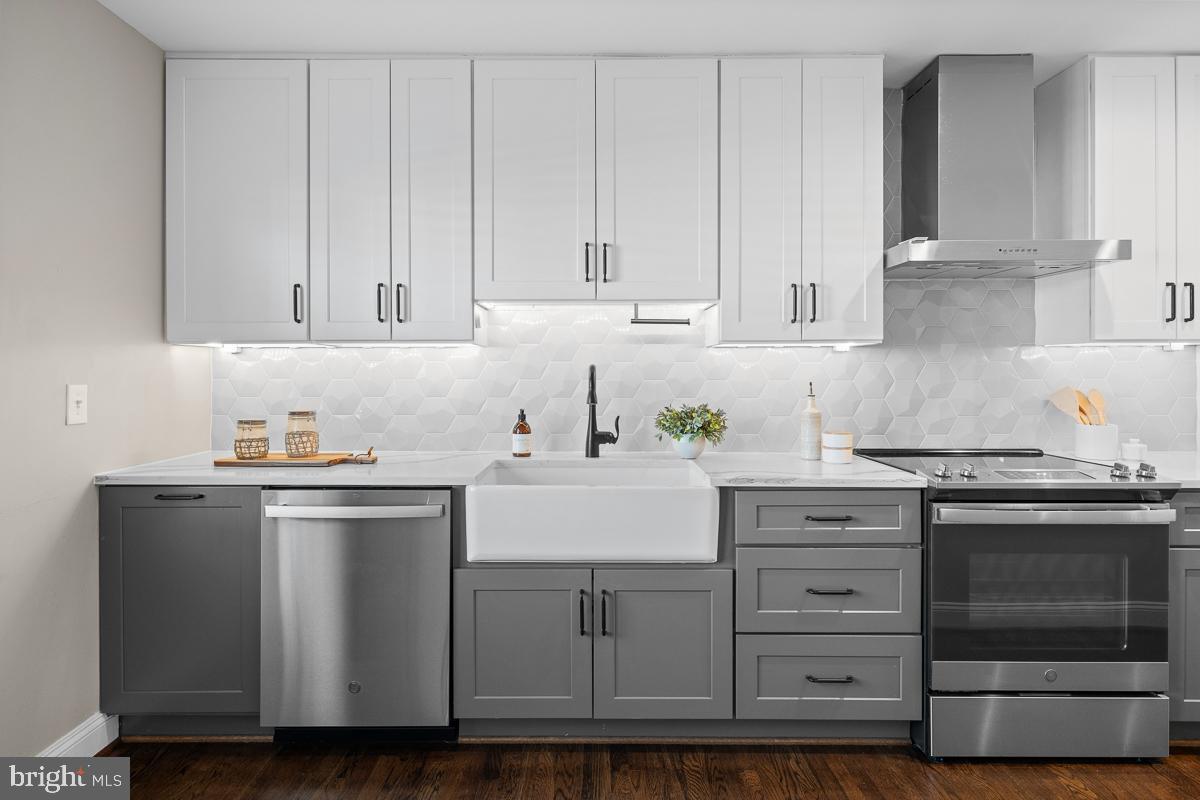 CEDAR GROVE PARK - Residential