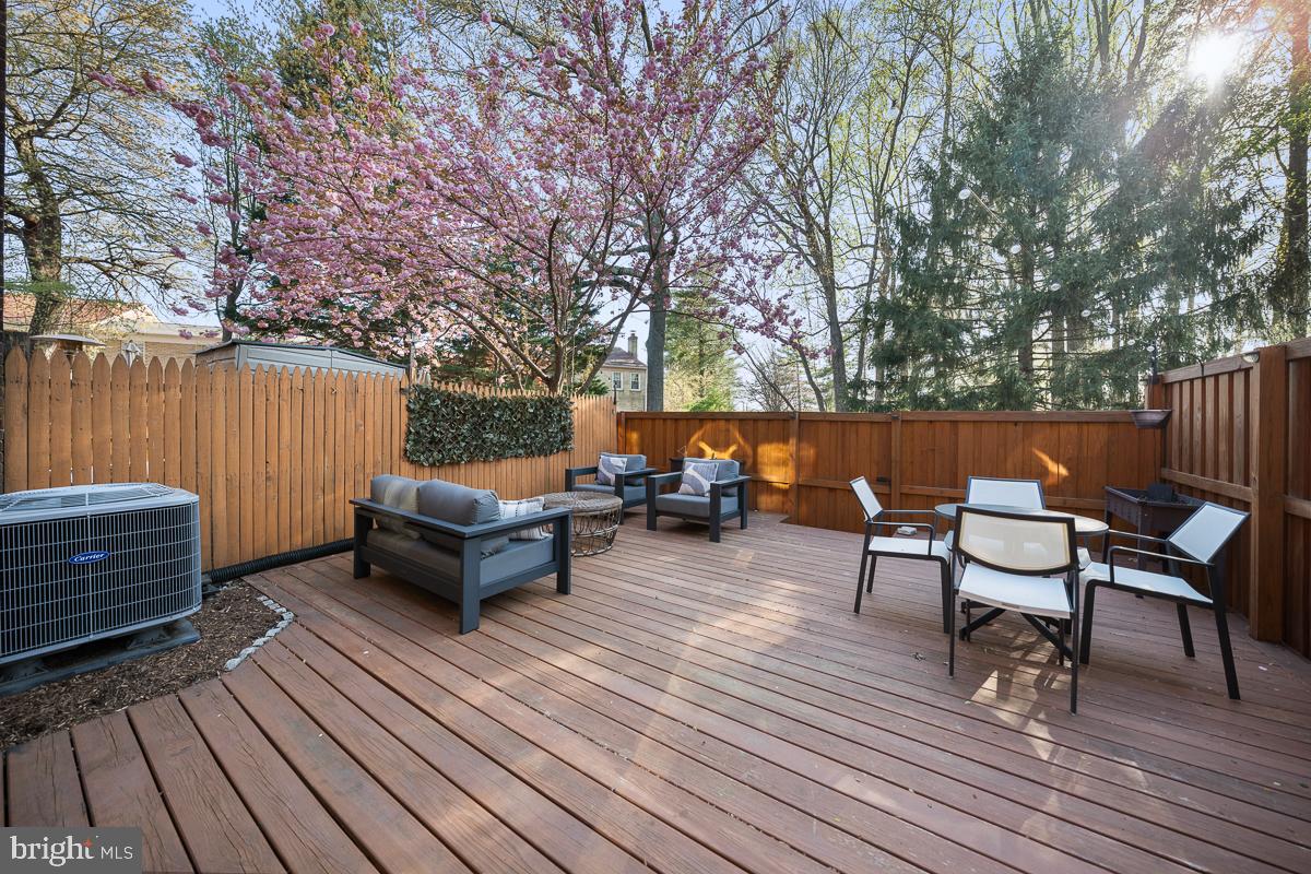 CEDAR GROVE PARK - Residential