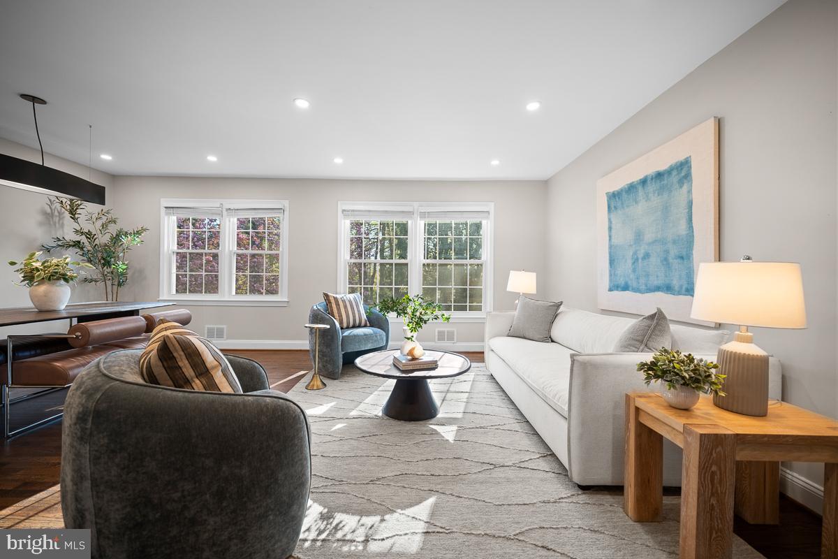 CEDAR GROVE PARK - Residential