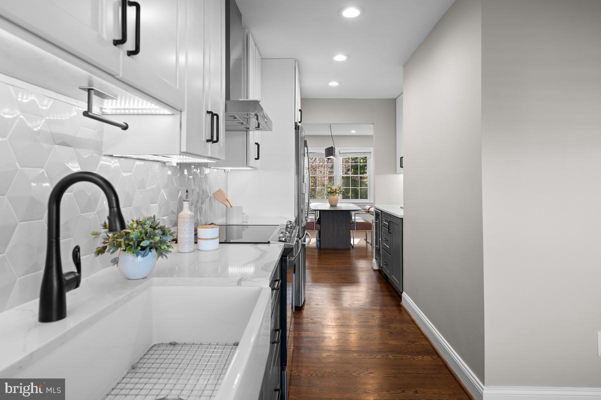 CEDAR GROVE PARK - Residential