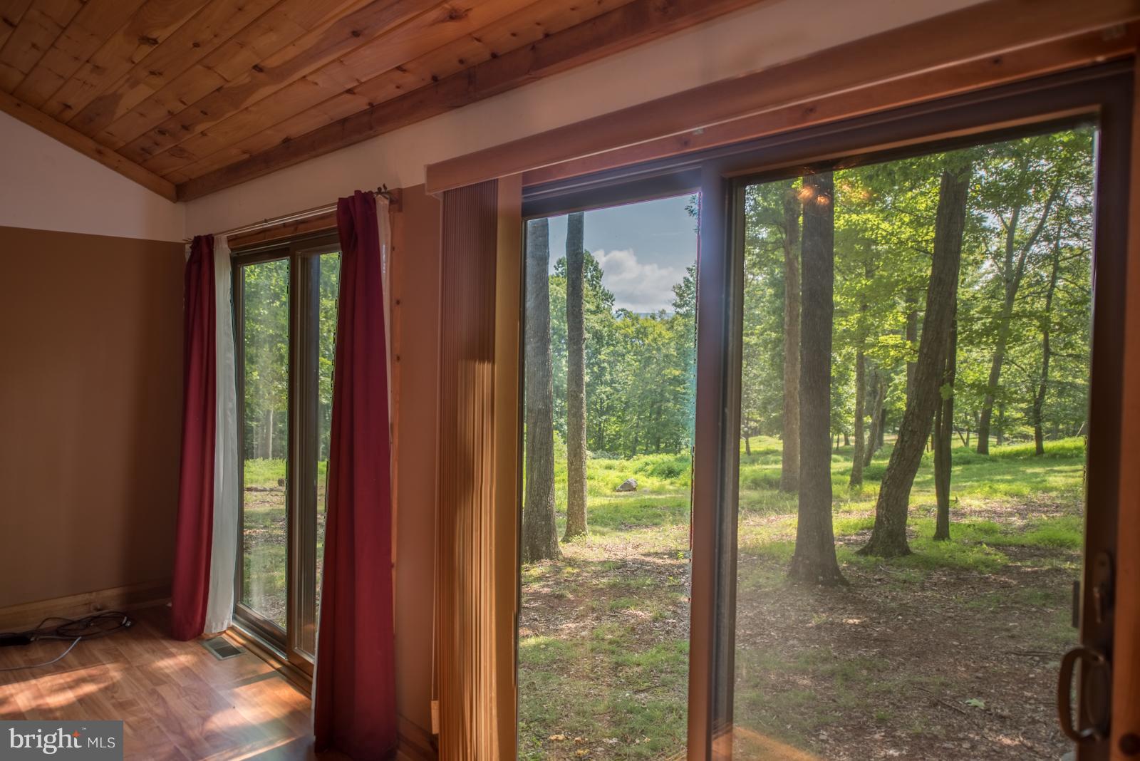 COLD SPRING FOREST - Residential