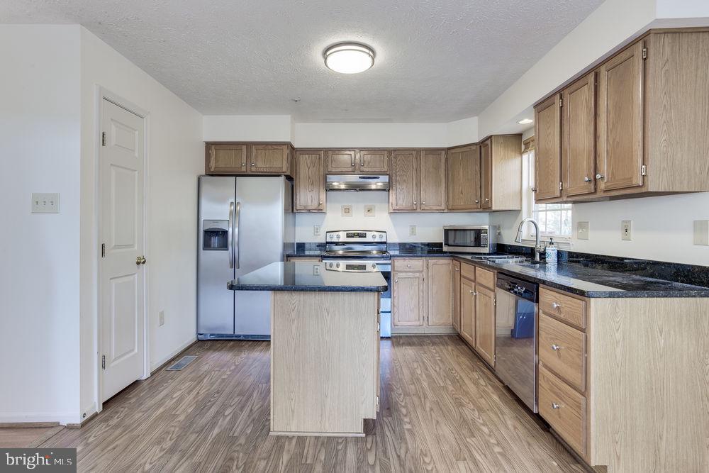 TOWNES AT CHESTNUT OAKS - Residential Lease