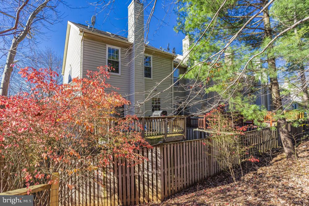 TOWNES AT CHESTNUT OAKS - Residential Lease